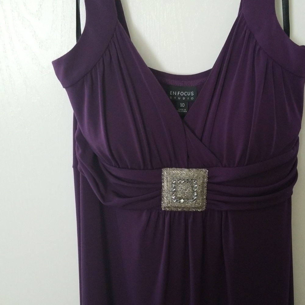 Dress - Picture 2 of 2
